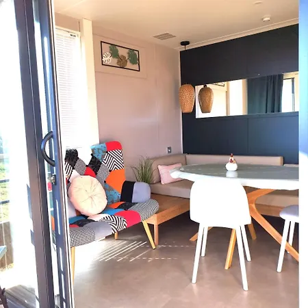 Domaine De La Chaux De Revel *