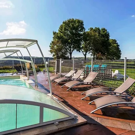 Domaine De La Chaux De Revel Séjour à la campagne Saint-Martin-Valmeroux